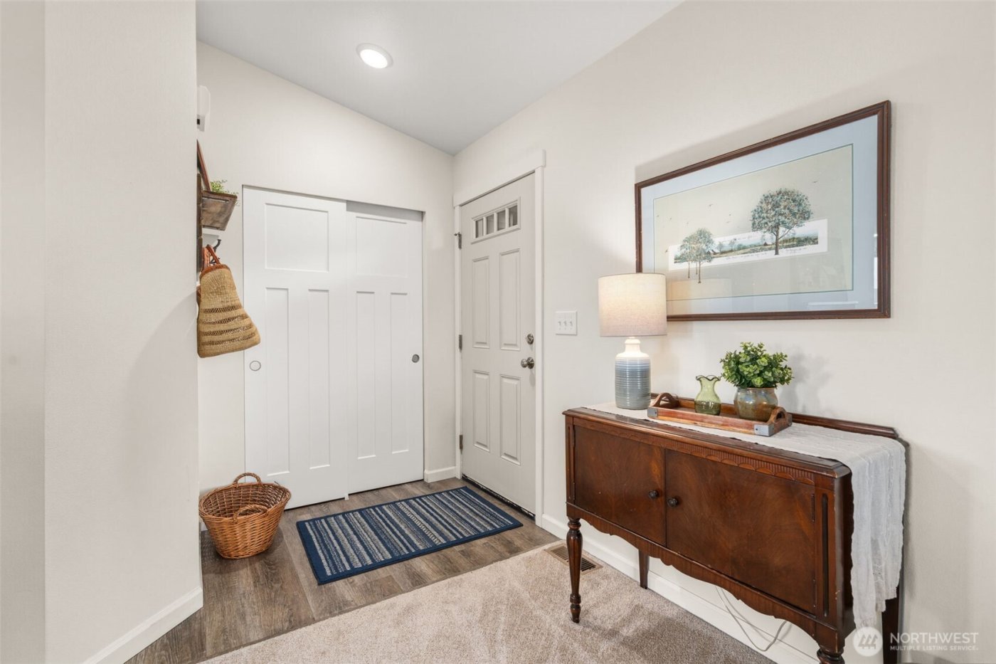 1943 State Route 6 , Chehalis, WA 98532