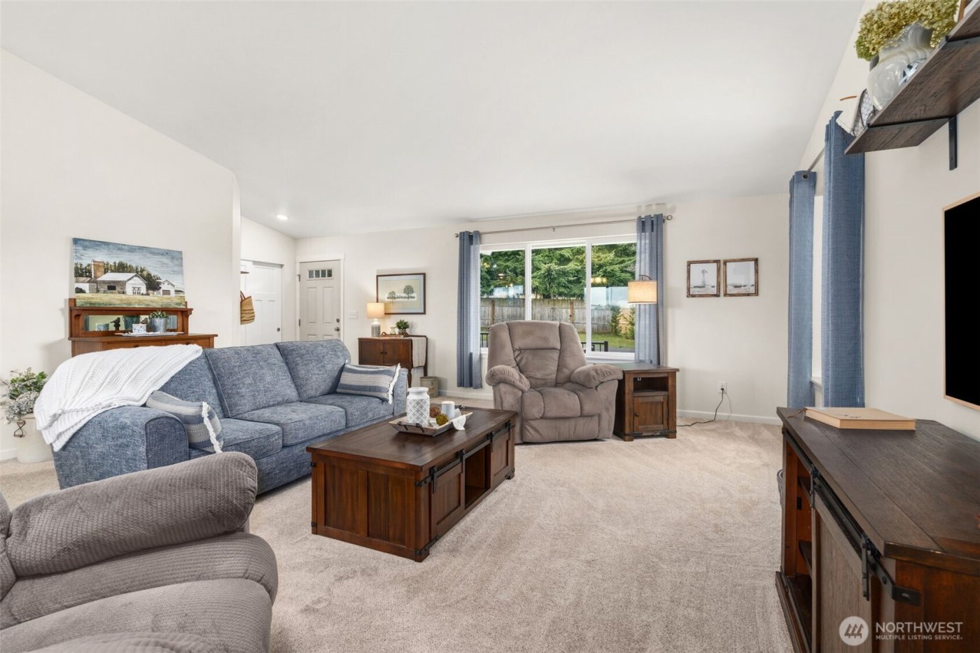 1943 State Route 6 , Chehalis, WA 98532