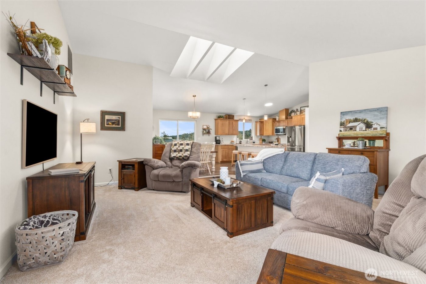 1943 State Route 6 , Chehalis, WA 98532