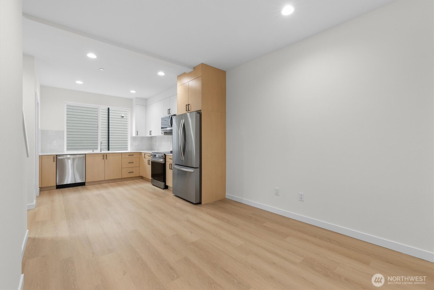 18015 2nd Avenue NE #C, Shoreline, WA 98155