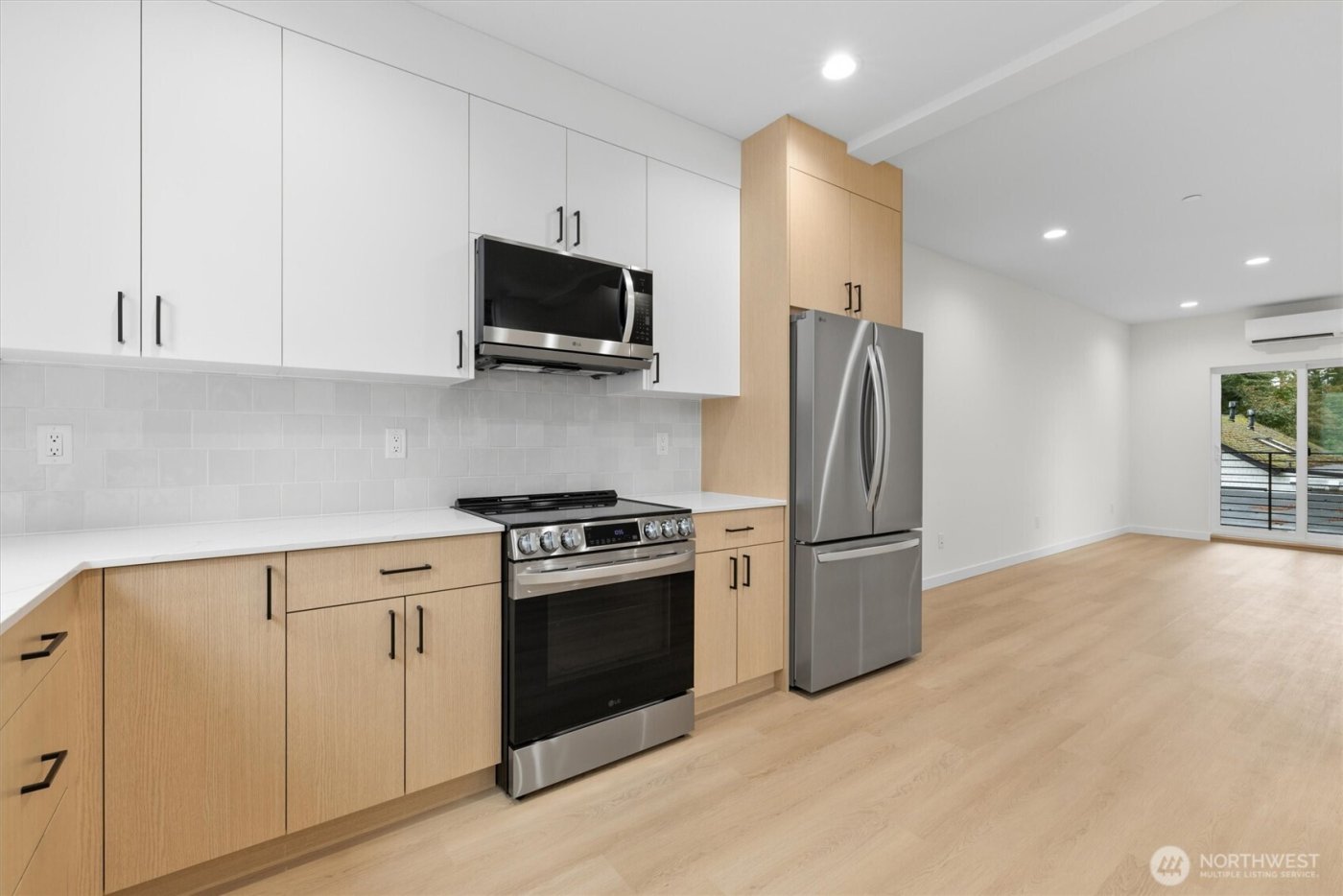 18015 2nd Avenue NE #C, Shoreline, WA 98155