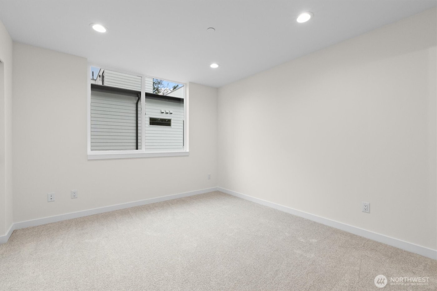 18015 2nd Avenue NE #C, Shoreline, WA 98155