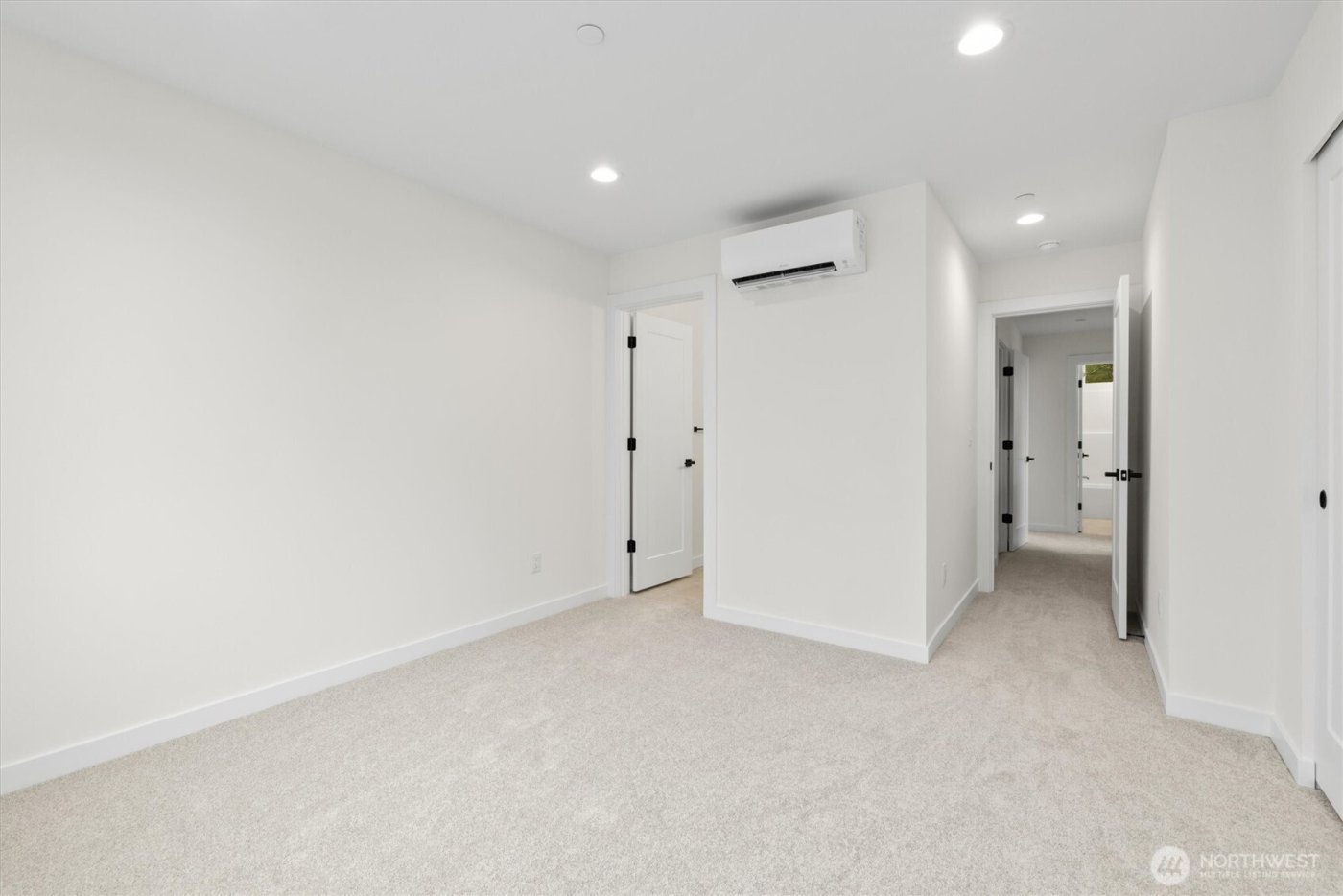 18015 2nd Avenue NE #C, Shoreline, WA 98155