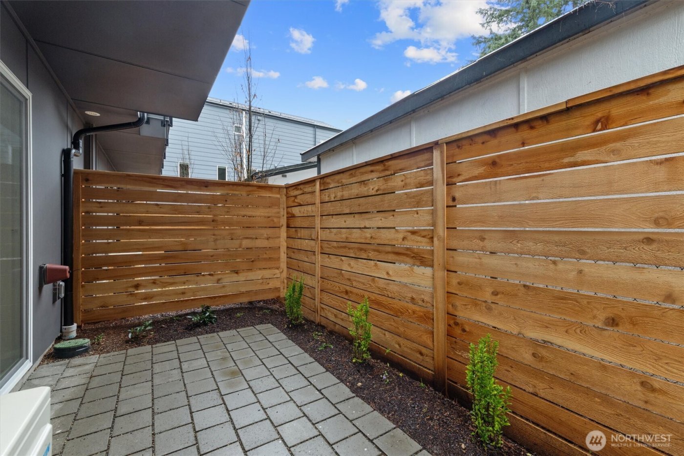 18015 2nd Avenue NE #C, Shoreline, WA 98155