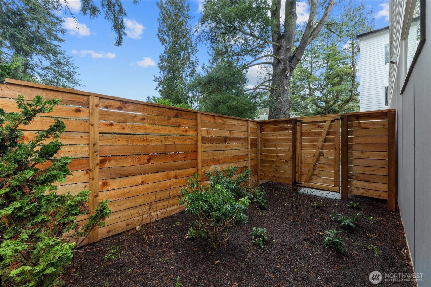 18015 2nd Avenue NE #C, Shoreline, WA 98155