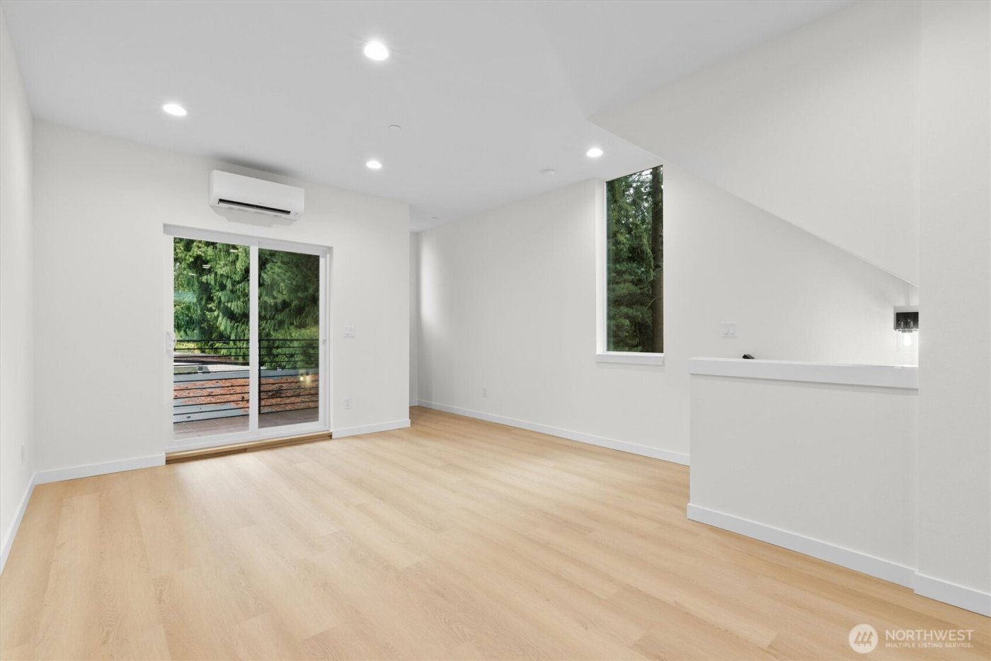 18015 2nd Avenue NE #C, Shoreline, WA 98155