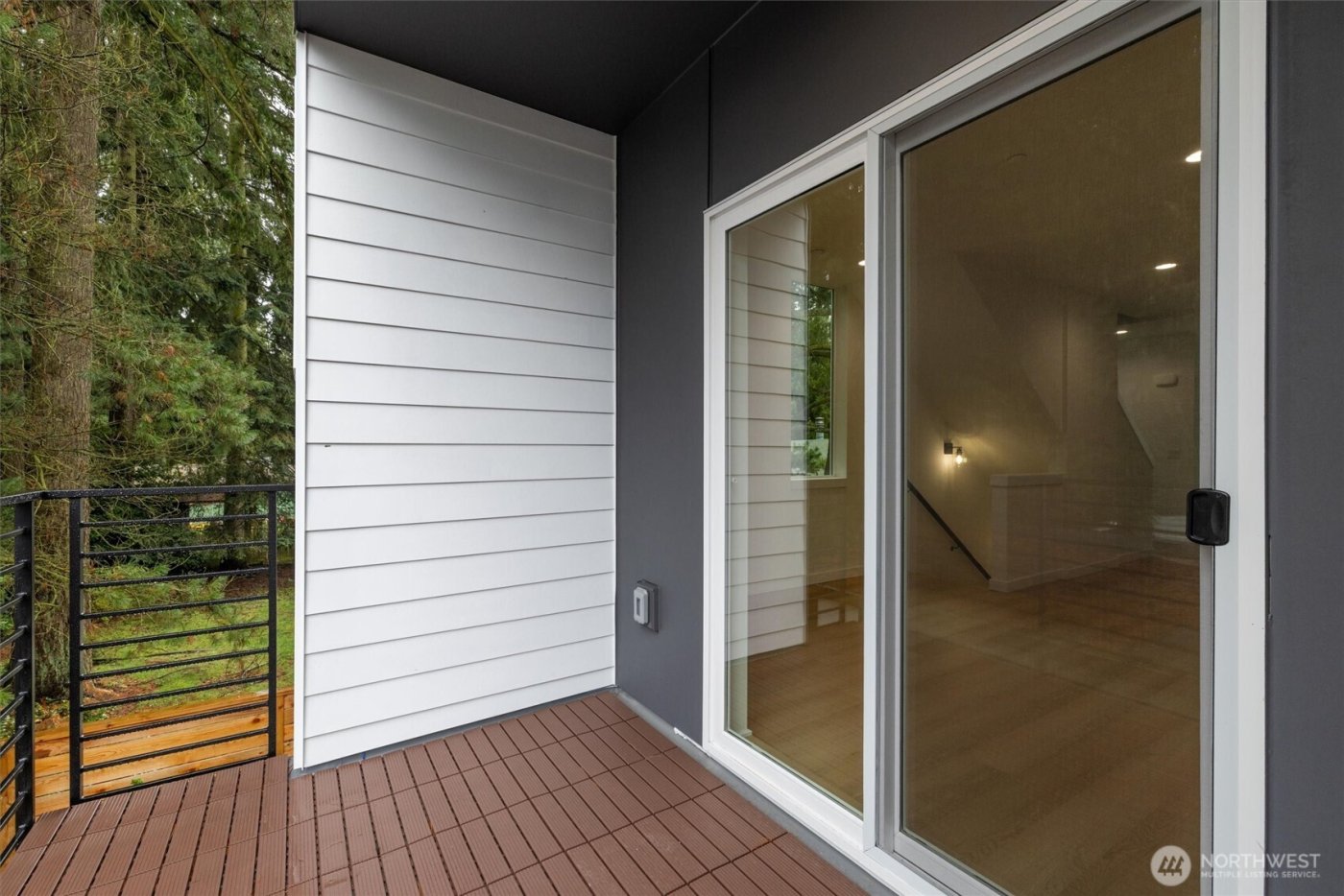 18015 2nd Avenue NE #C, Shoreline, WA 98155