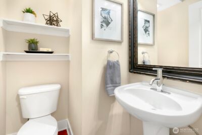 921 N 35th St #B, Seattle, WA 98103 - Photo 17