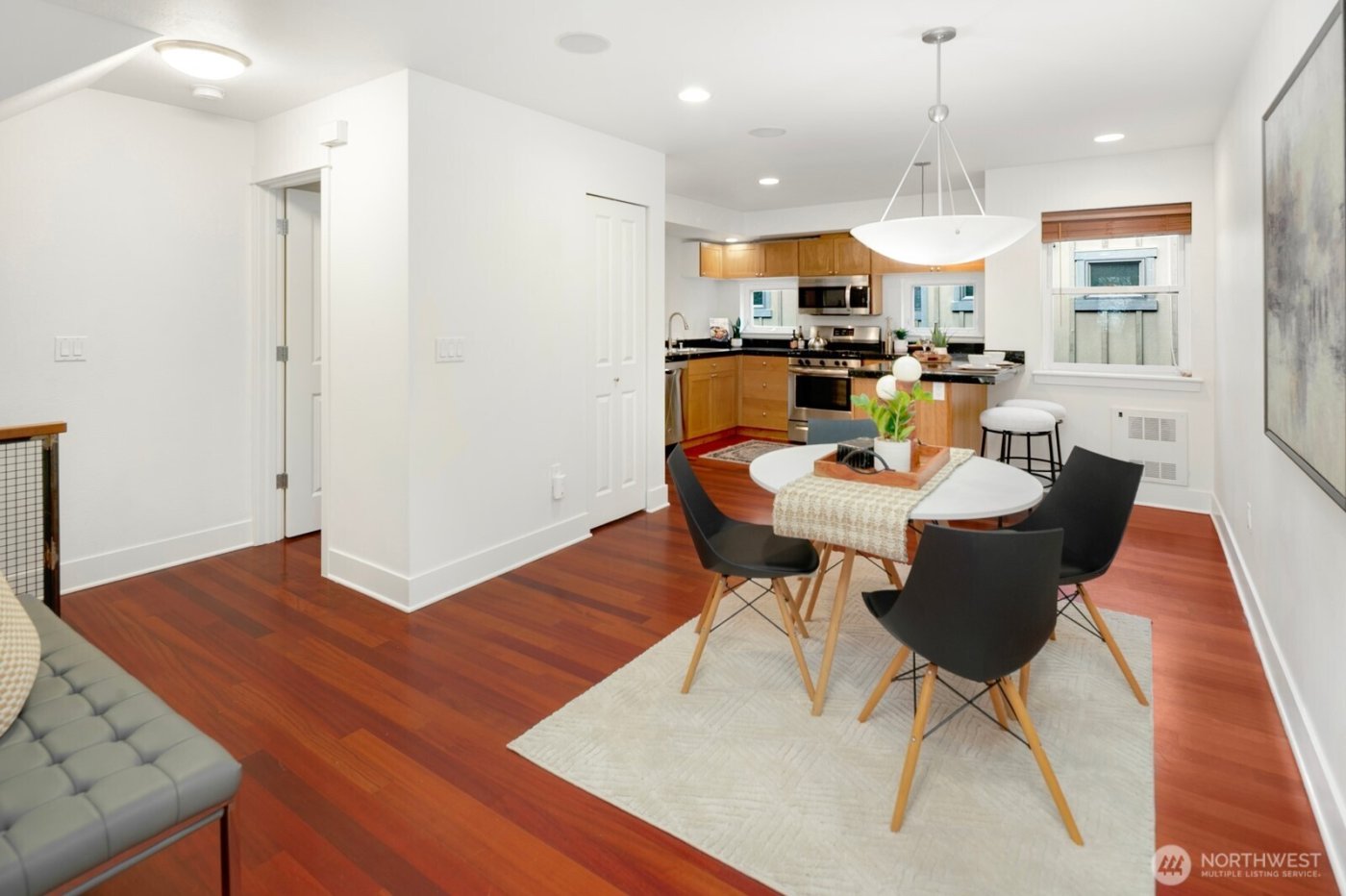 921 N 35th St #B, Seattle, WA 98103