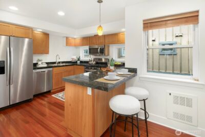 921 N 35th St #B, Seattle, WA 98103 - Photo 10