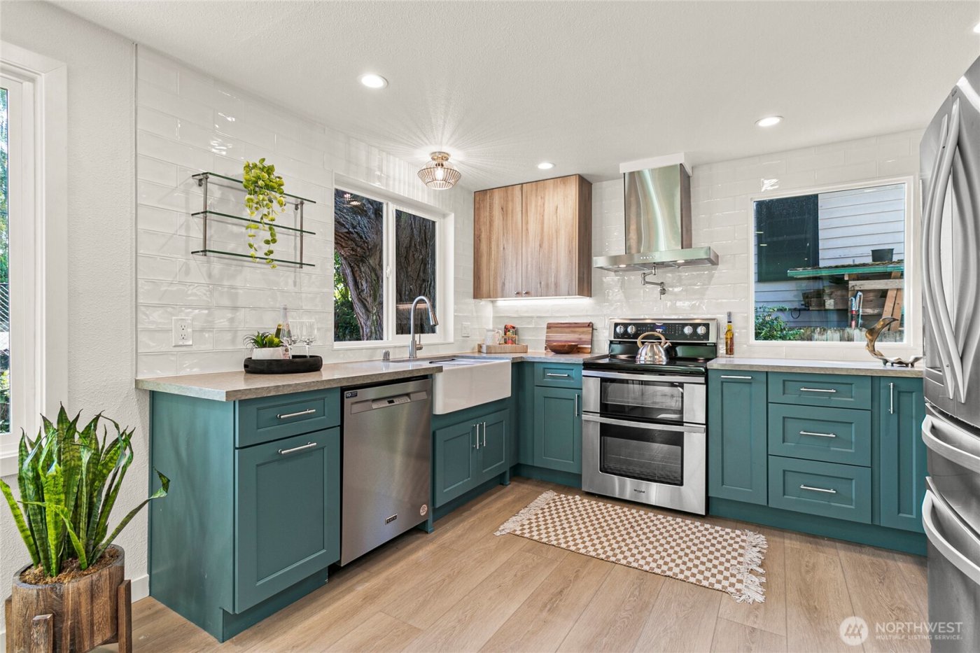 12077 75th Avenue S, Seattle, WA 98178