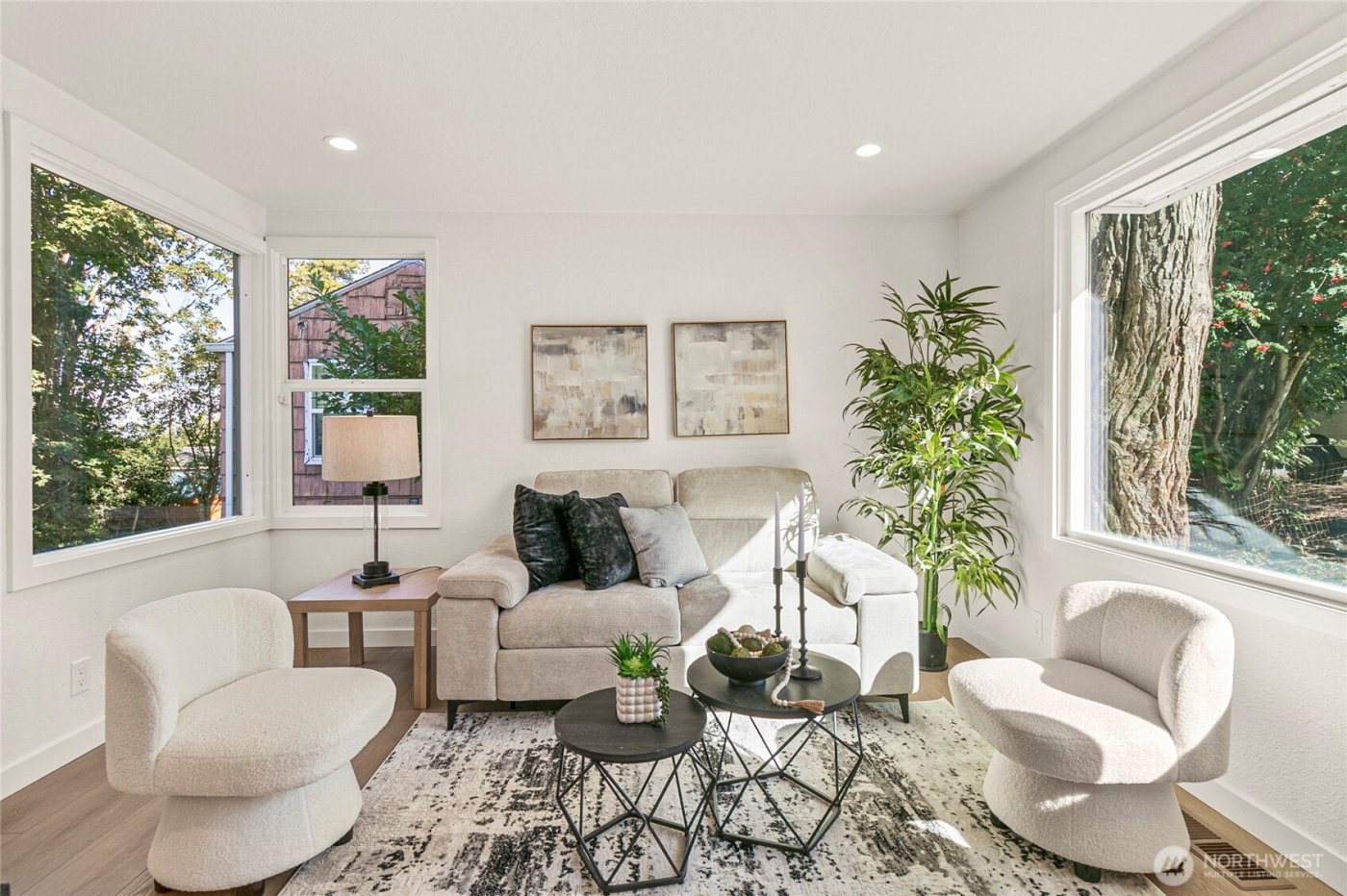 12077 75th Avenue S, Seattle, WA 98178