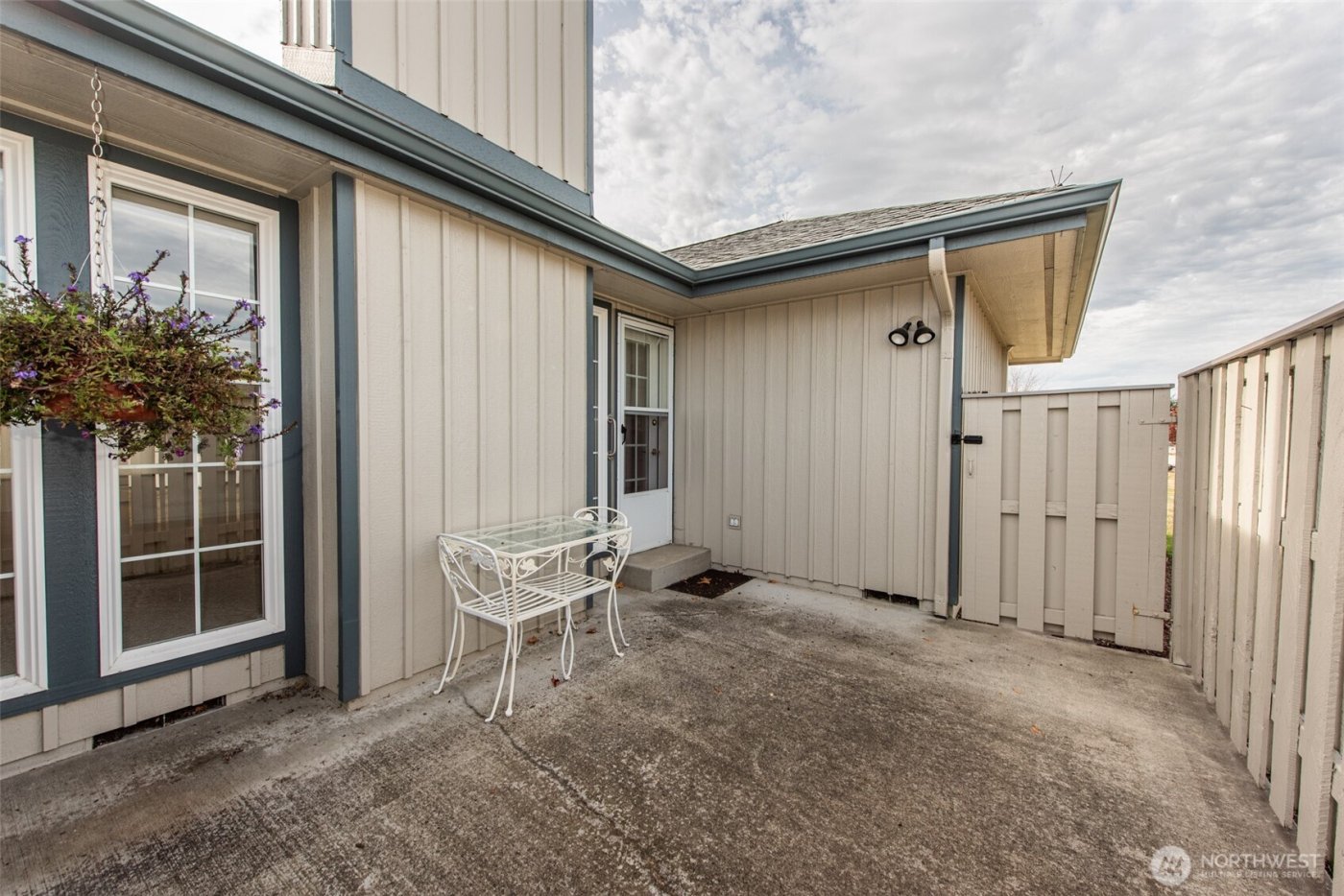 871 N Oxford Way , Sequim, WA 98382