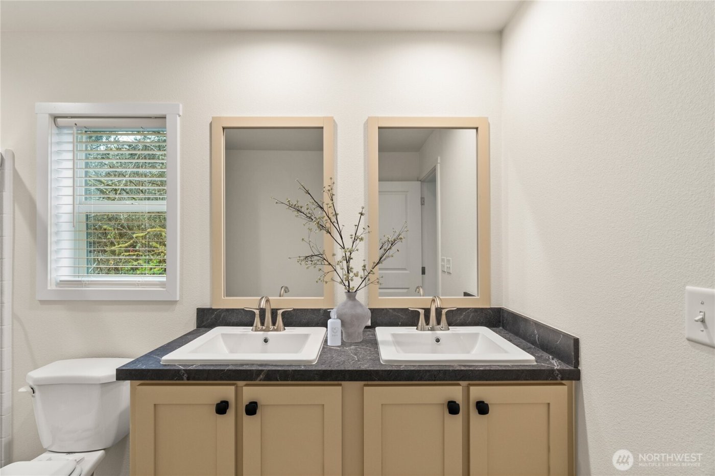 161 Polaris Boulevard SW, Ocean Shores, WA 98569