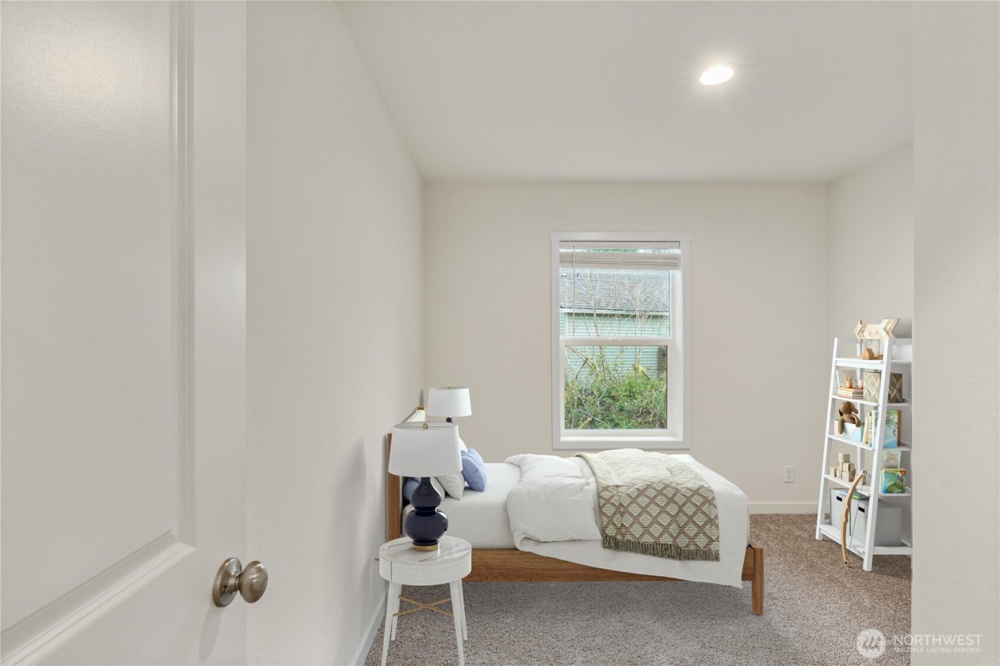 161 Polaris Boulevard SW, Ocean Shores, WA 98569