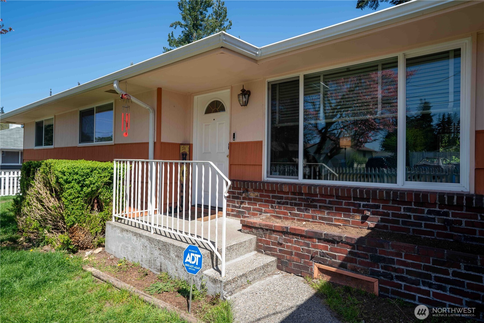 13815 Park Avenue S, Tacoma, WA 98444