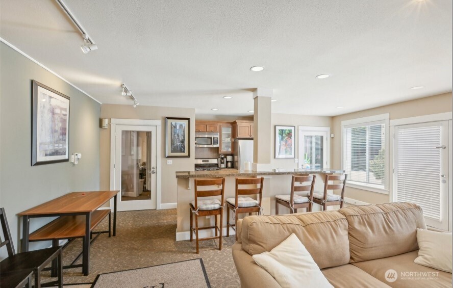 300 N 130th Street #7203, Seattle, WA 98133