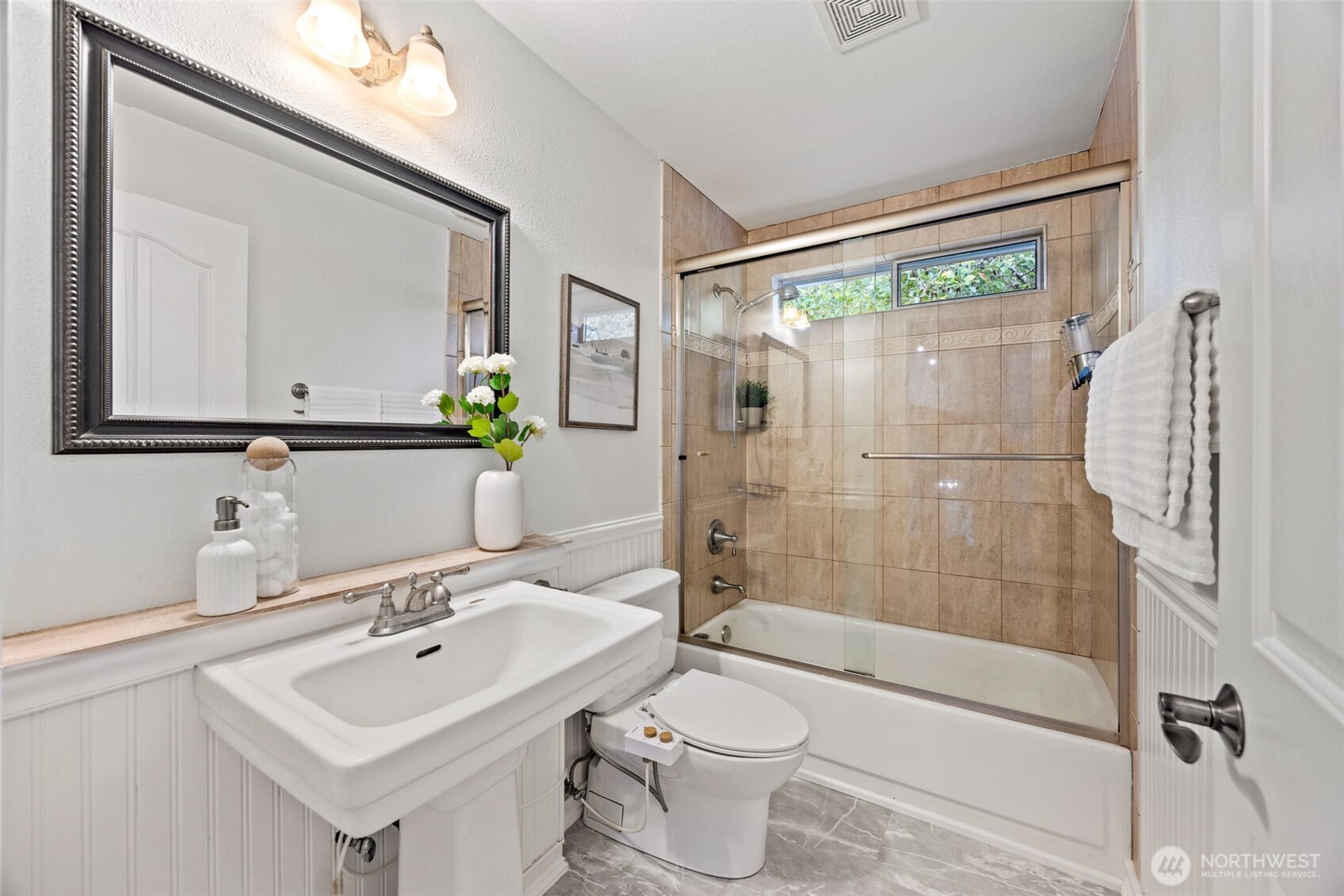 17829 149th Avenue NE, Woodinville, WA 98072