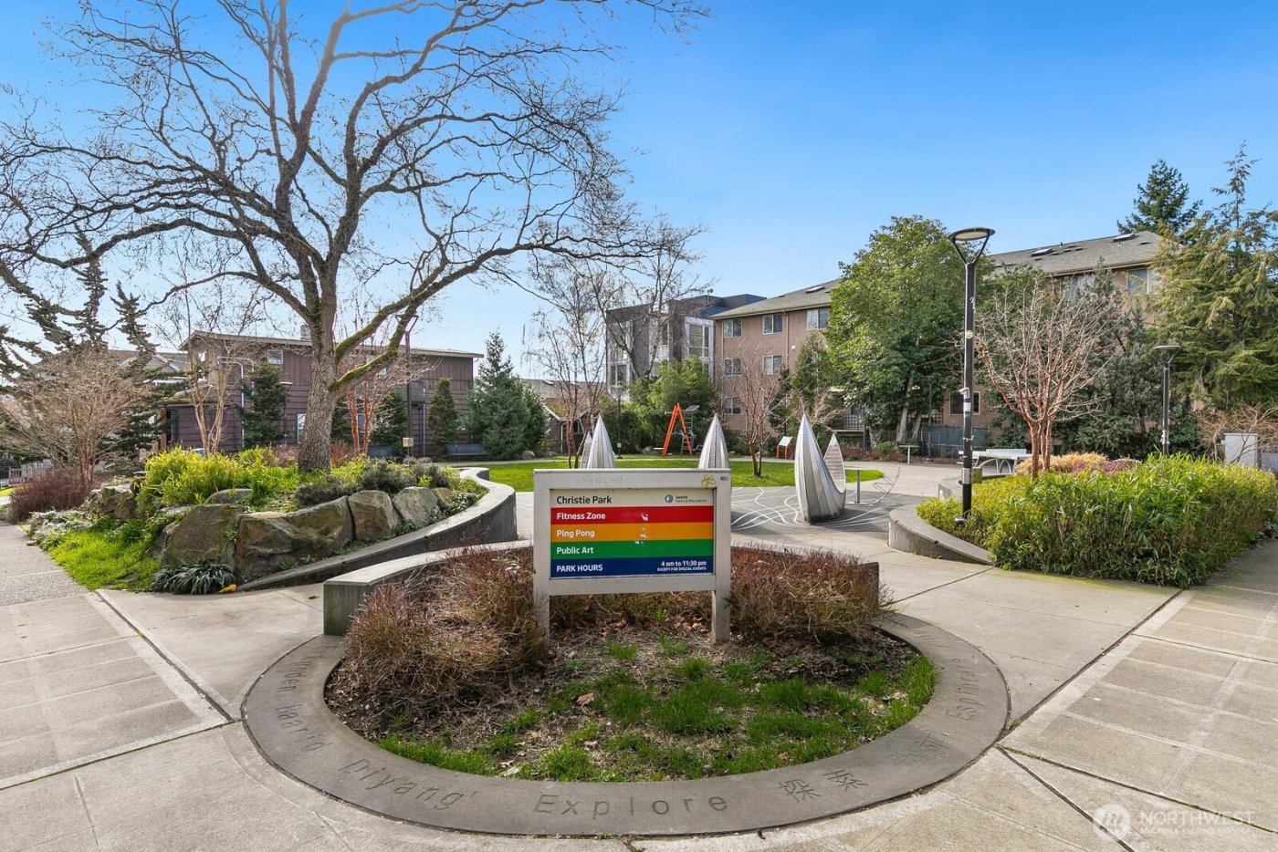 901 NE 43rd Street #306, Seattle, WA 98105