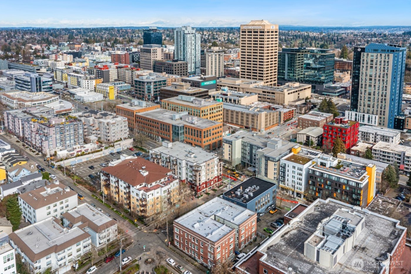 901 NE 43rd Street #306, Seattle, WA 98105