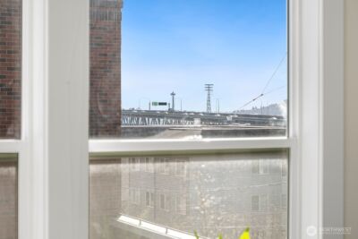 901 NE 43rd Street #306, Seattle, WA 98105 - Photo 8