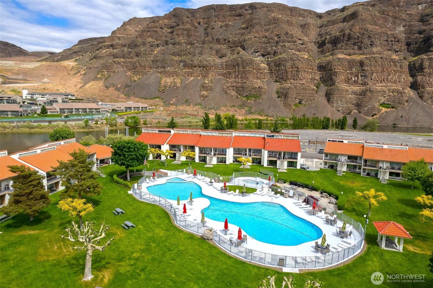 8903 Crescent Bar Road #6, Quincy, WA 98848