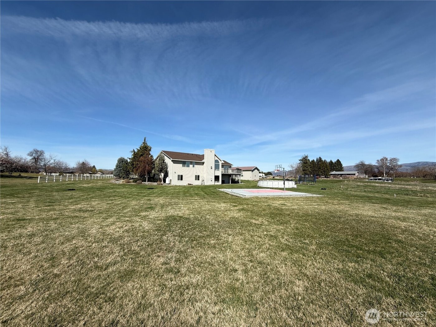 82 Epley Road , Omak, WA 98841
