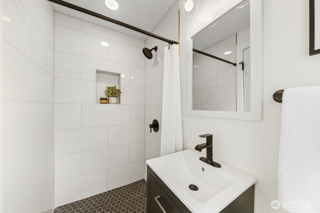 13121 Golden Given Road E, Tacoma, WA 98445