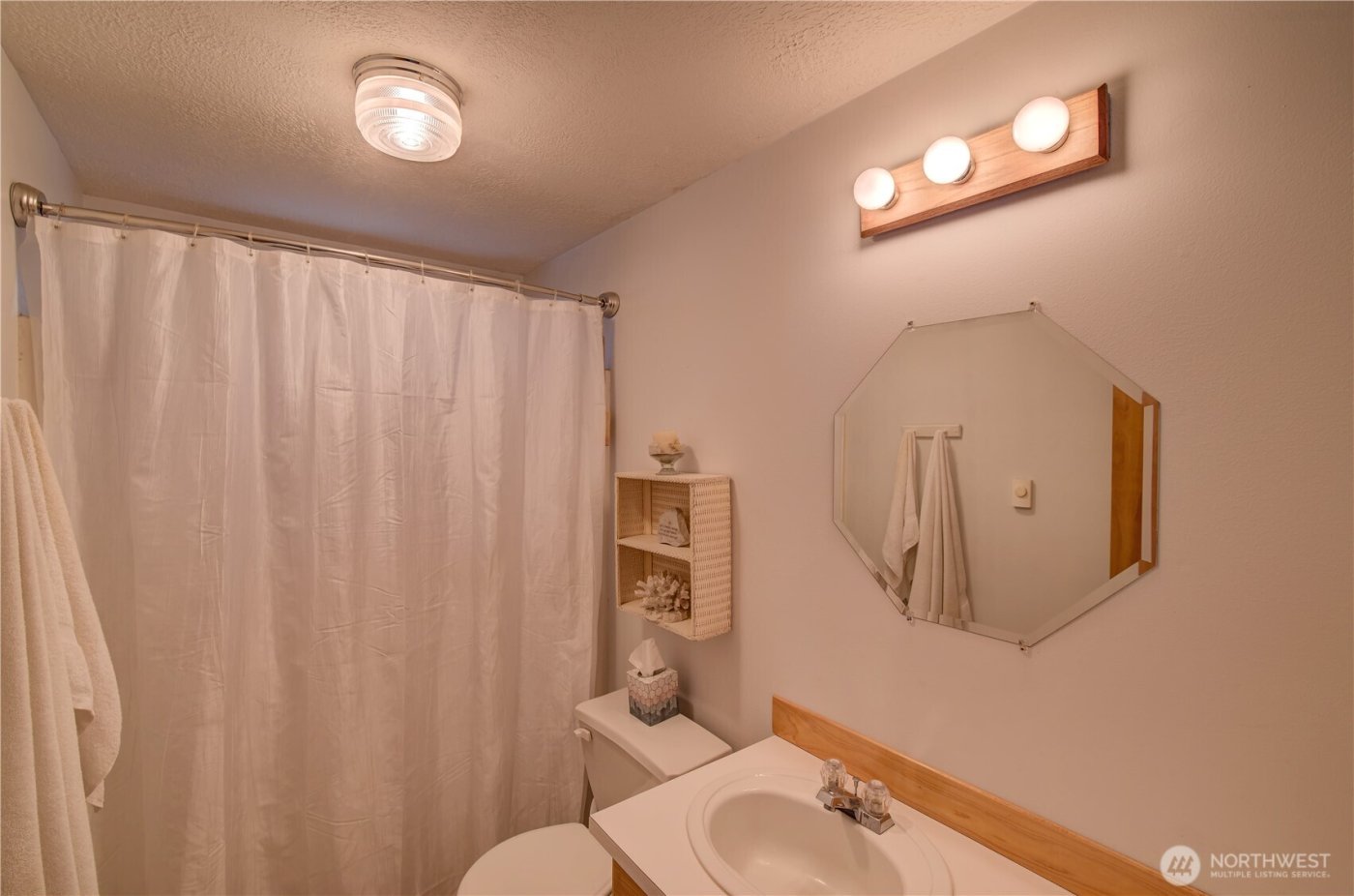 30505 H Street , Ocean Park, WA 98640