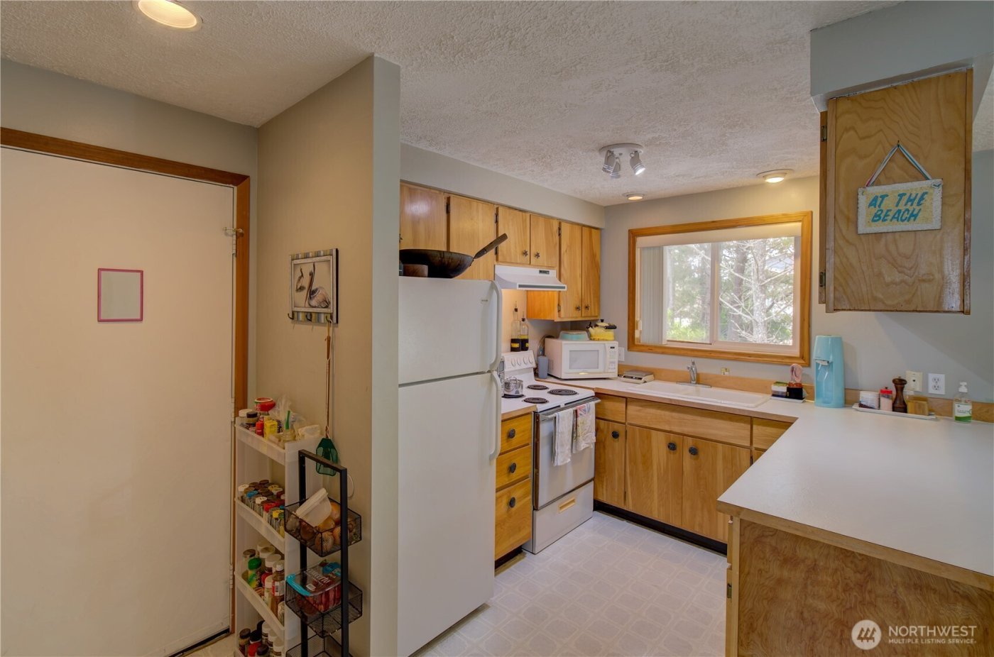30505 H Street , Ocean Park, WA 98640