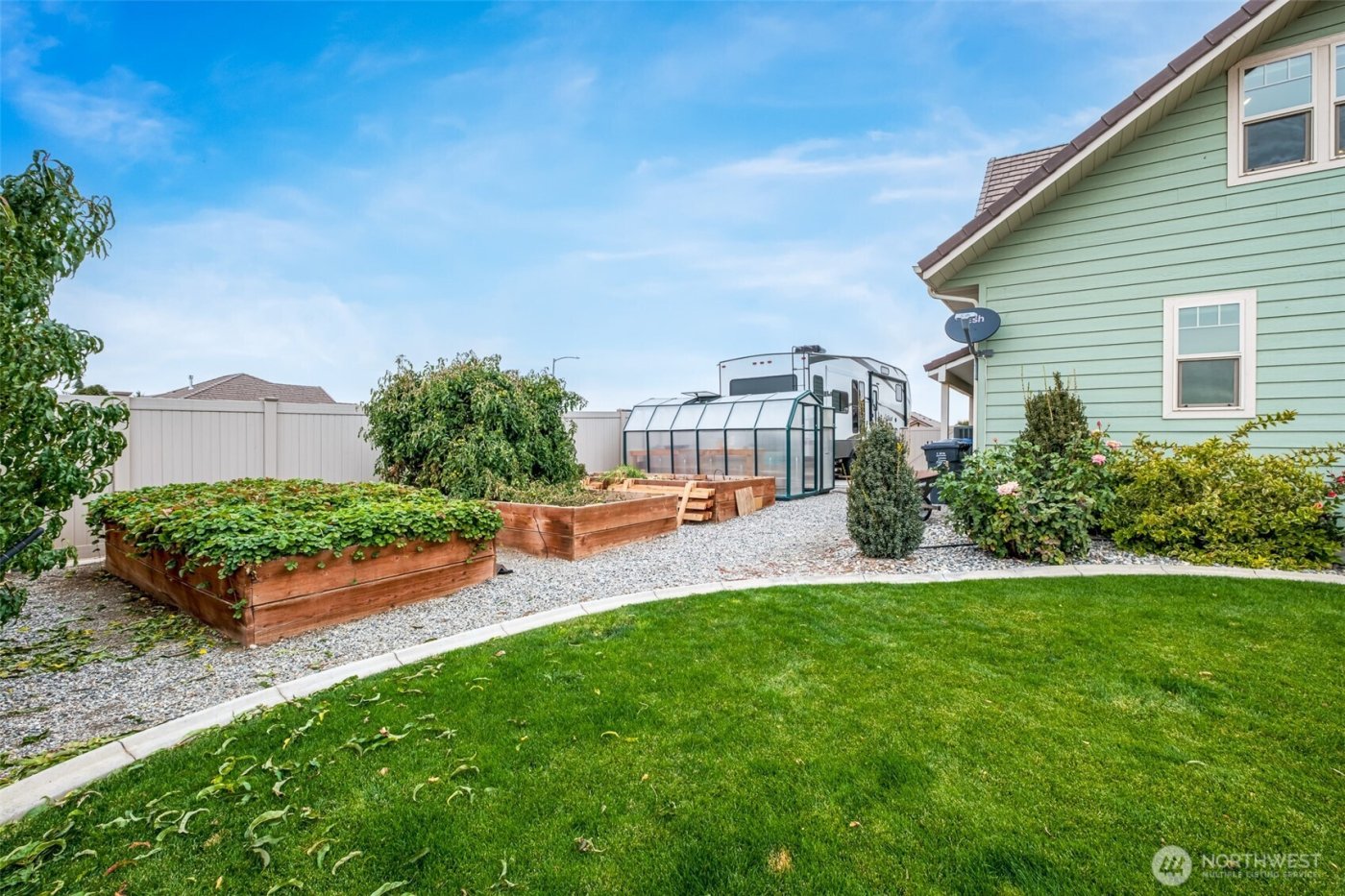 726 L Street SW, Quincy, WA 98848