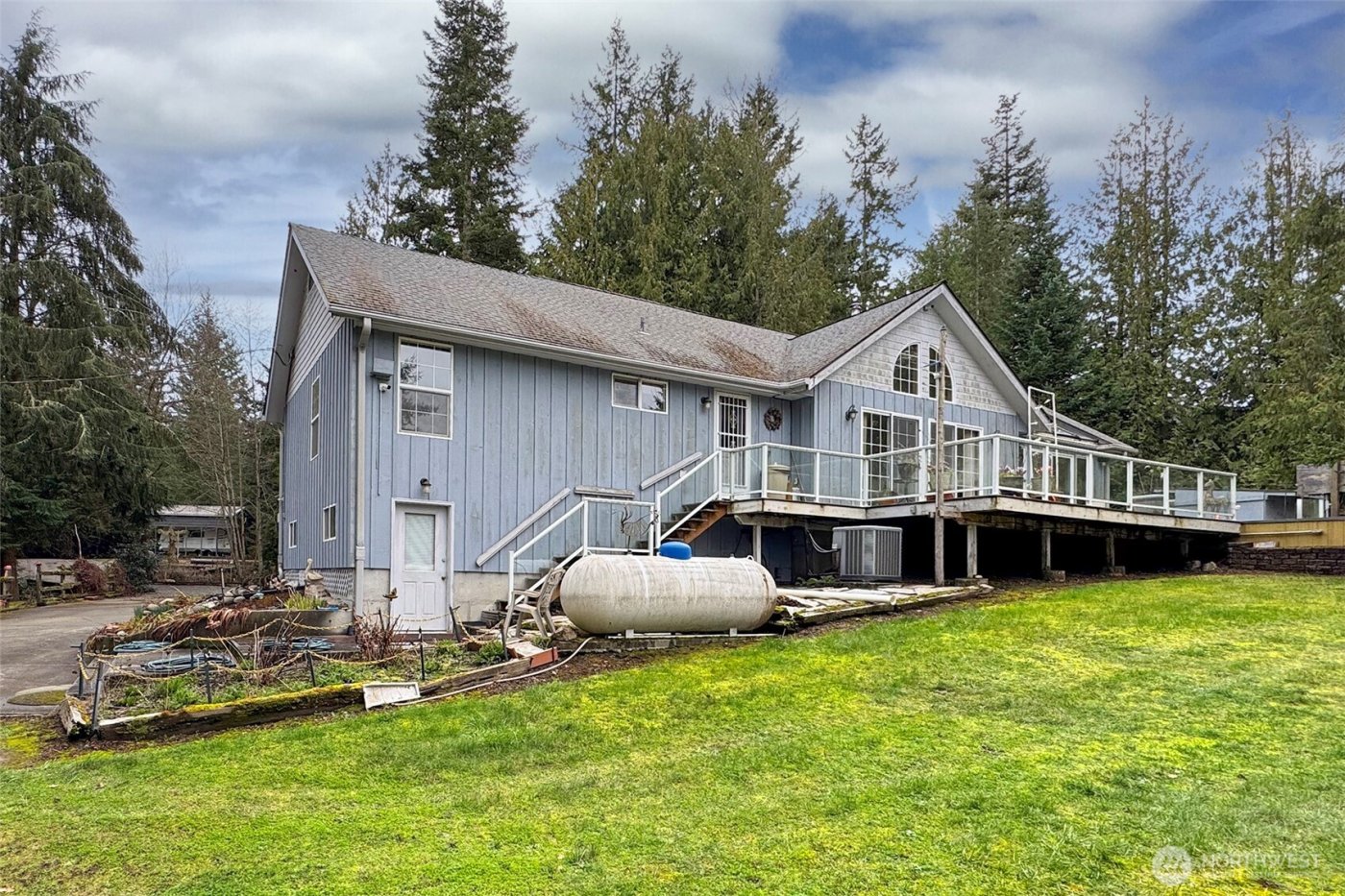 202 W Emerald Forest Lane , Sequim, WA 98382