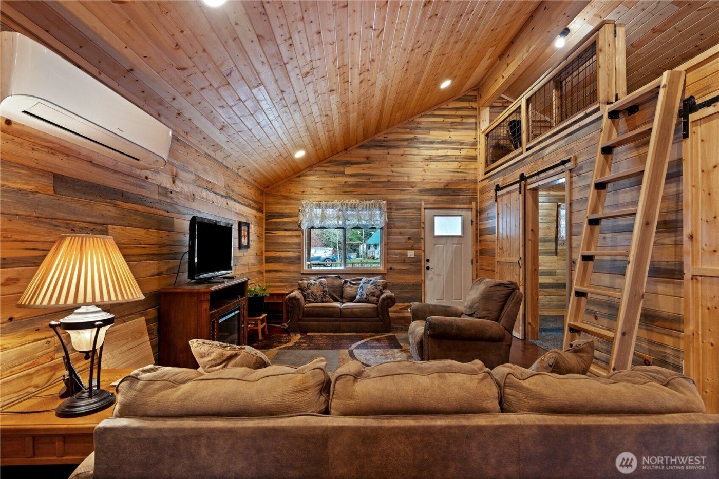 187 Paradise Drive , Ashford, WA 98304