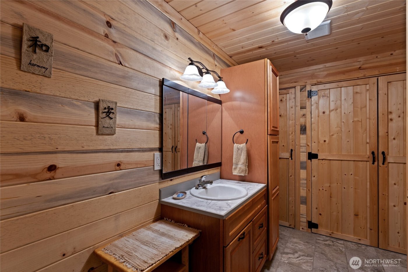 187 Paradise Drive , Ashford, WA 98304