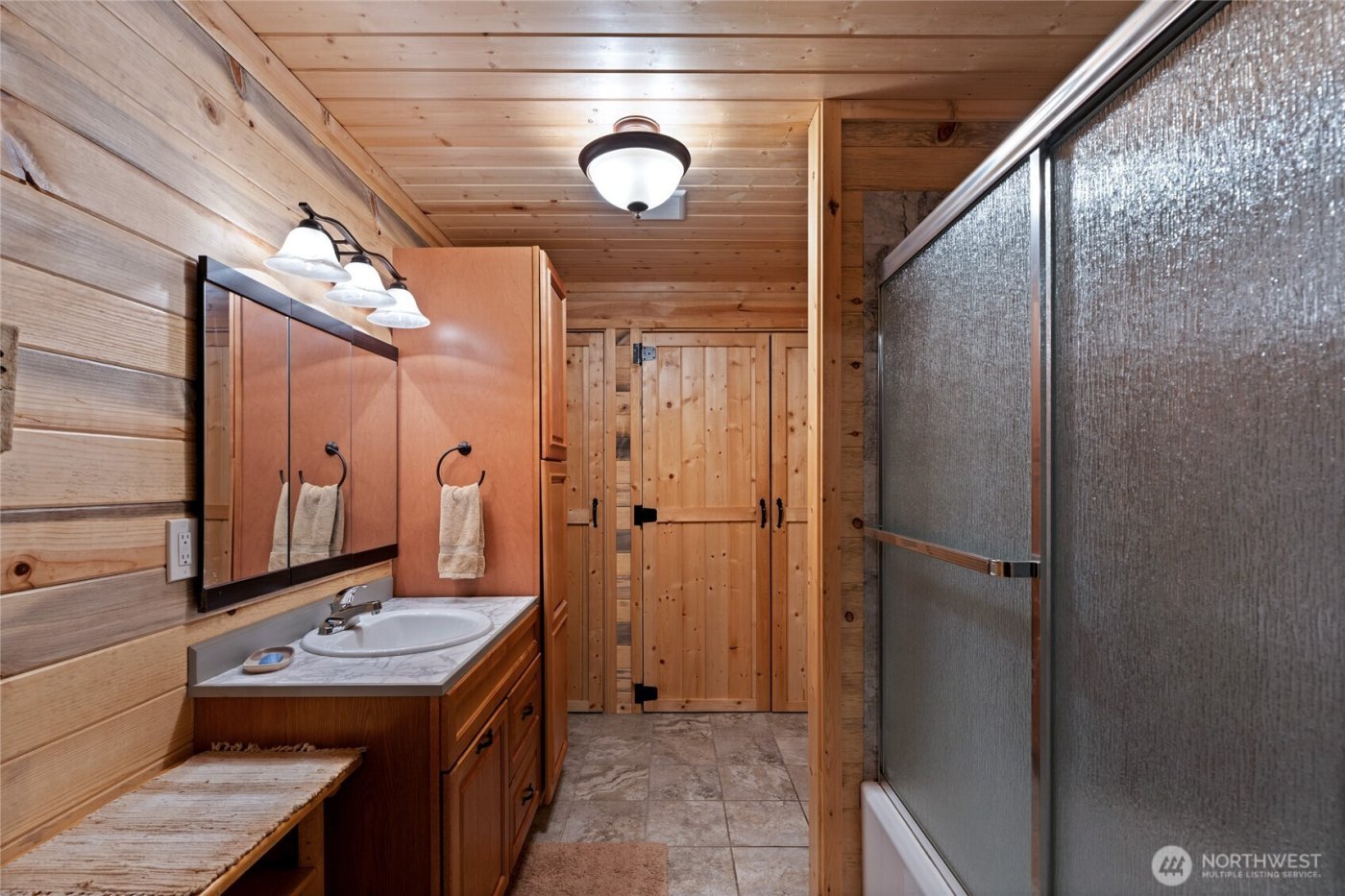 187 Paradise Drive , Ashford, WA 98304