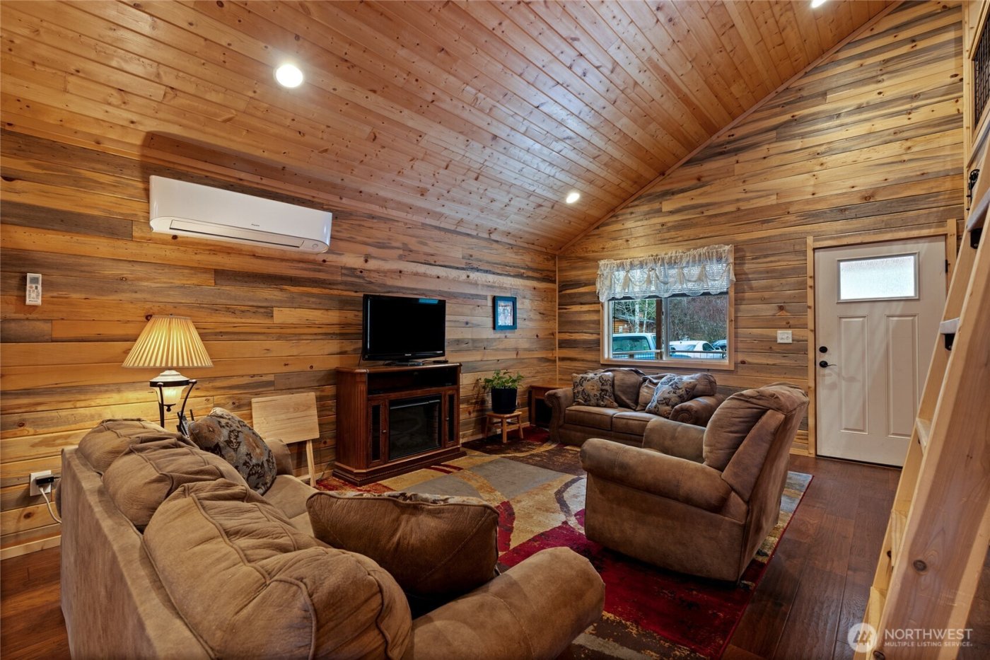 187 Paradise Drive , Ashford, WA 98304