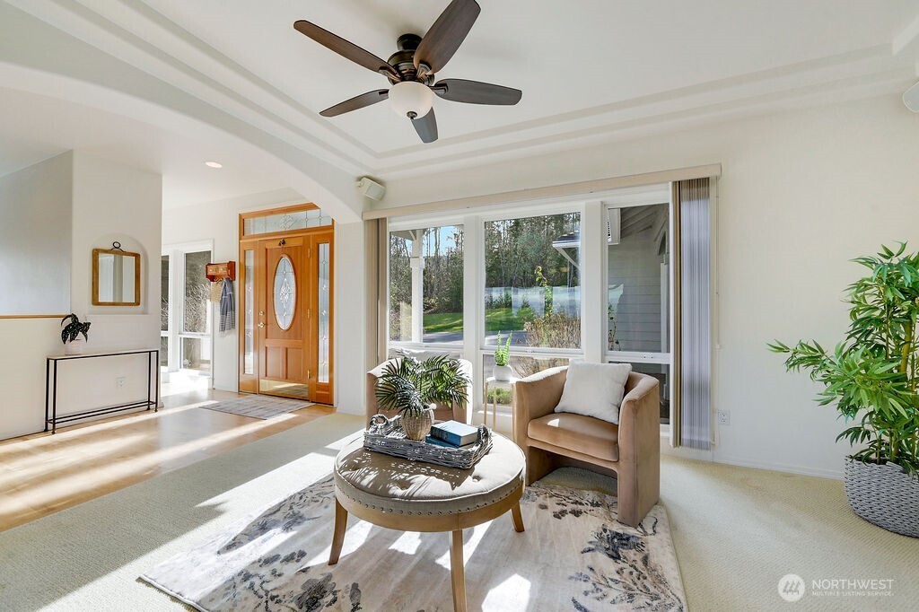 275404 Highway 101 , Sequim, WA 98382