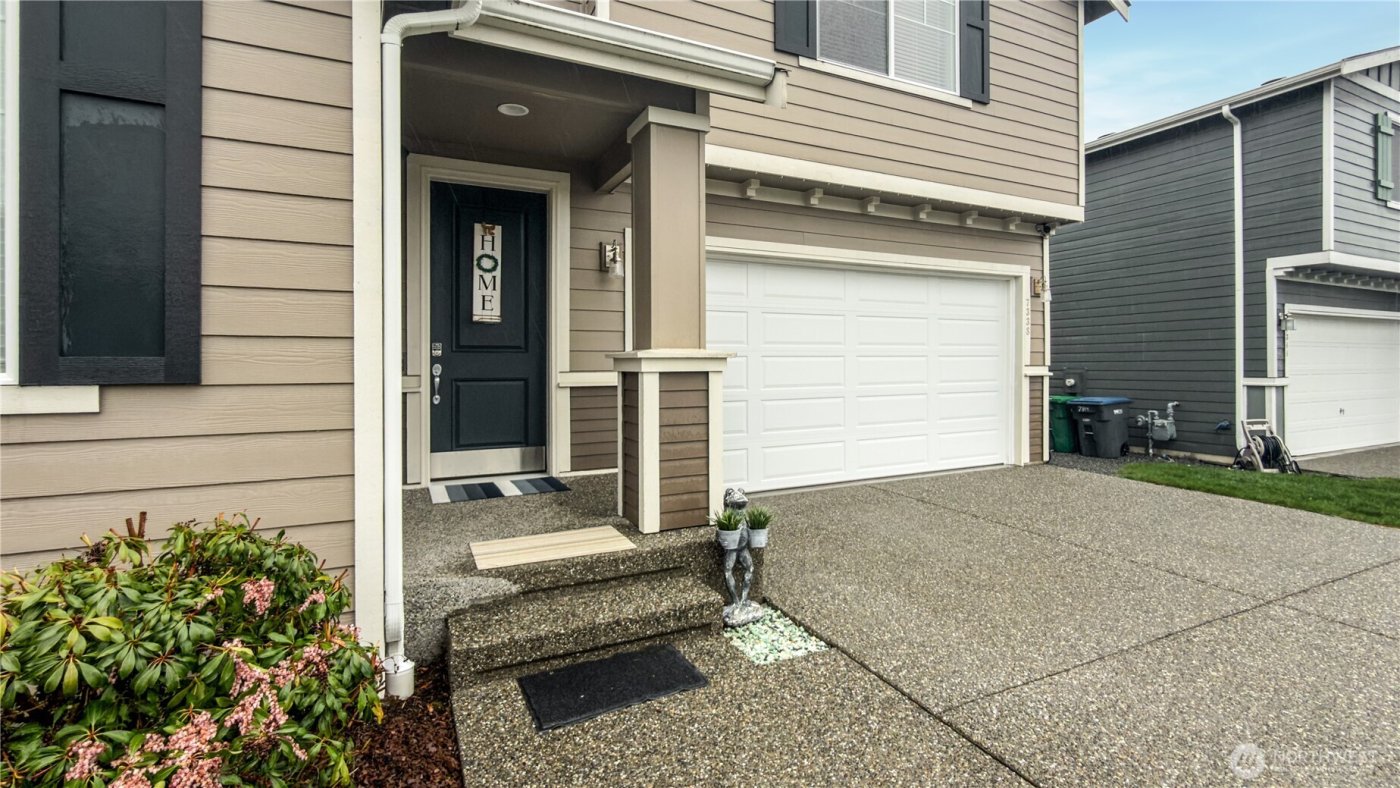 7338 83rd Drive NE, Marysville, WA 98270-7753
