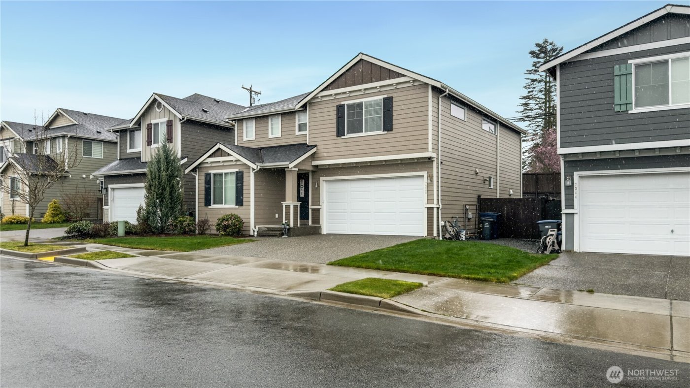 7338 83rd Drive NE, Marysville, WA 98270-7753
