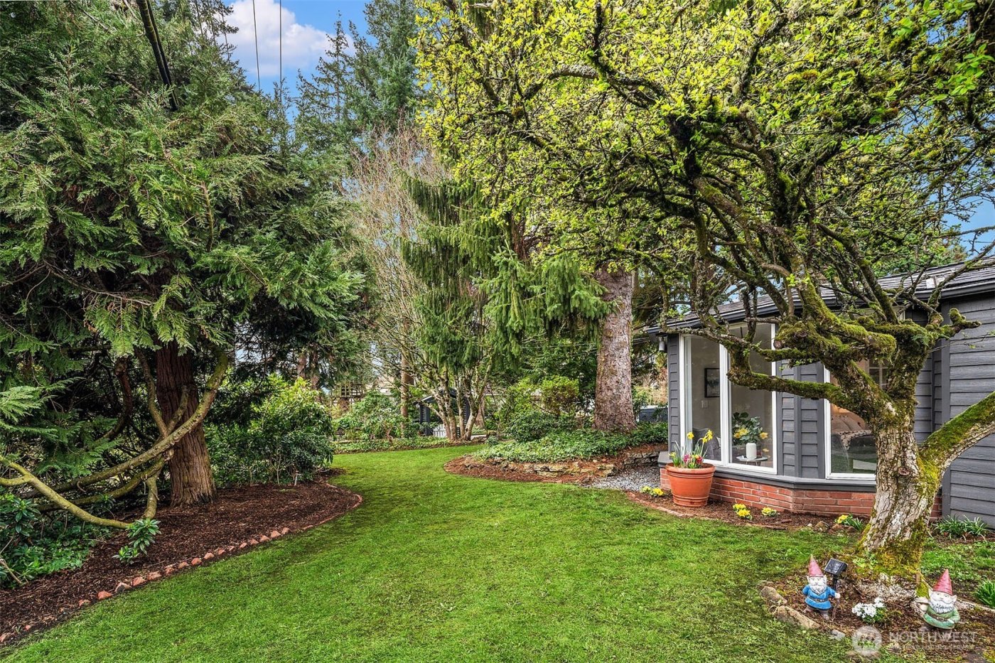 13002 6th Avenue NW, Seattle, WA 98177