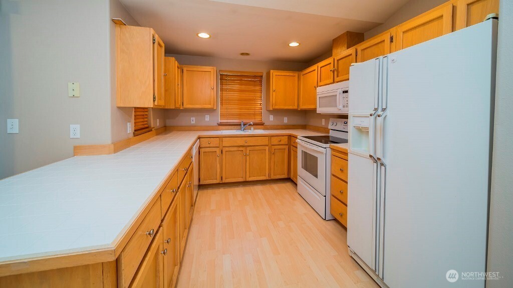 18501 E Country Club Drive , Arlington, WA 98223