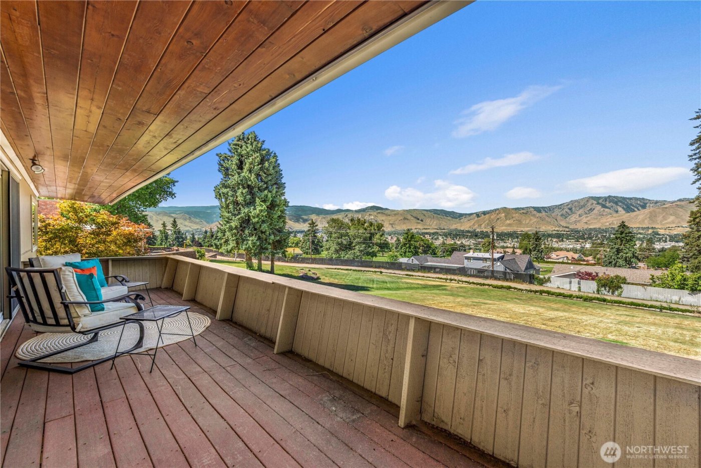 1840 Country Club Drive , East Wenatchee, WA 98802