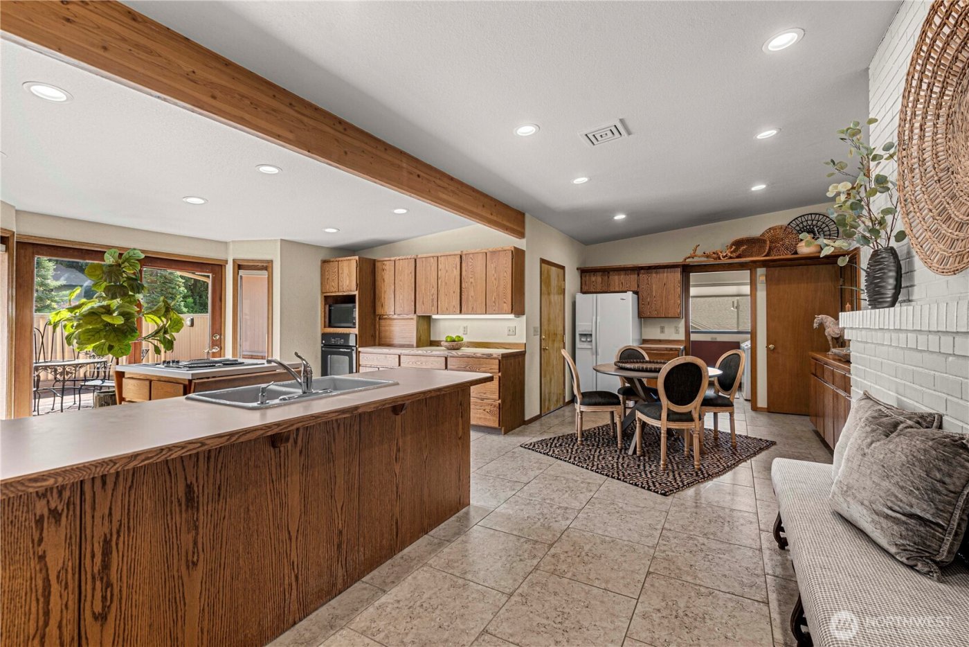 1840 Country Club Drive , East Wenatchee, WA 98802