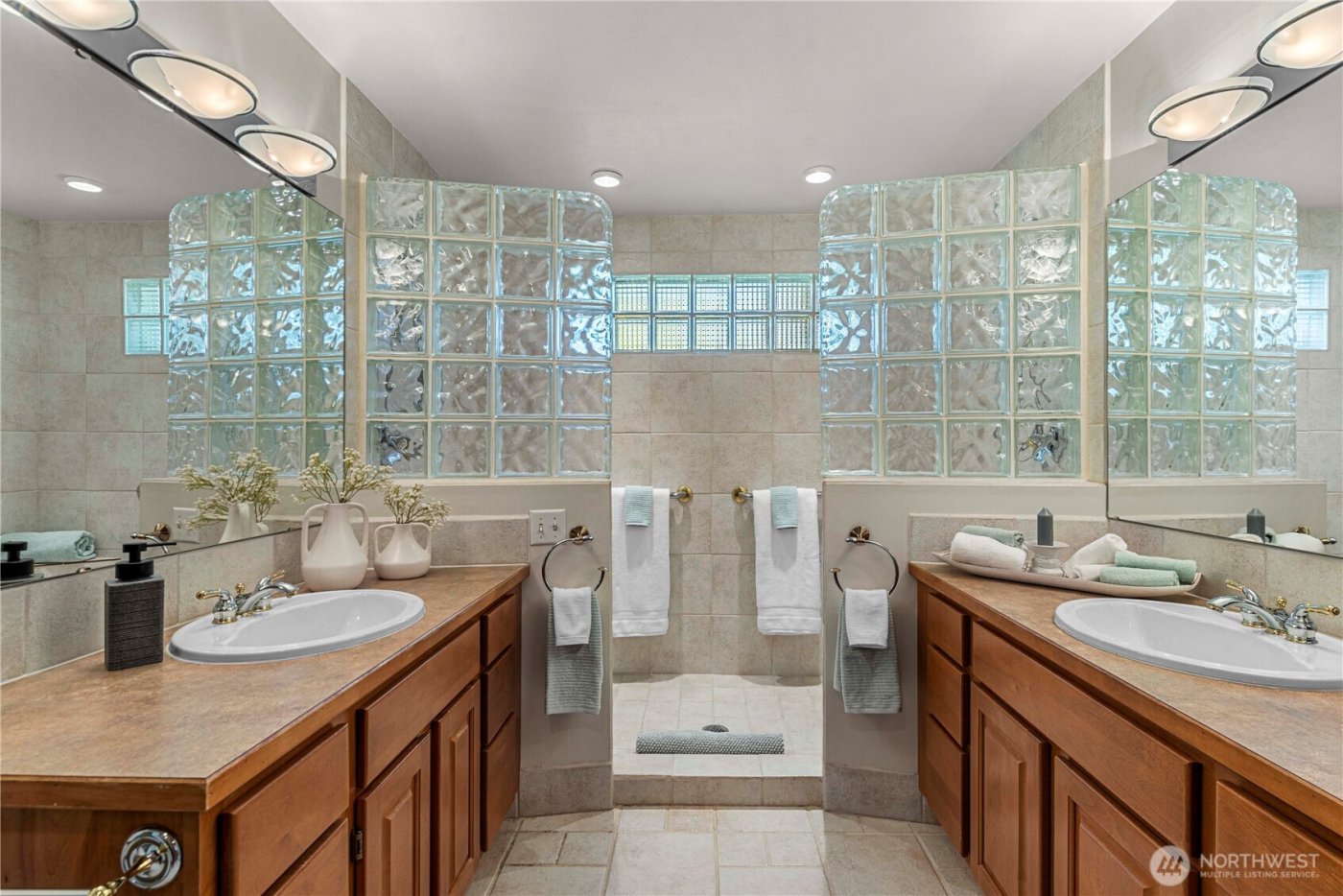 1840 Country Club Drive , East Wenatchee, WA 98802