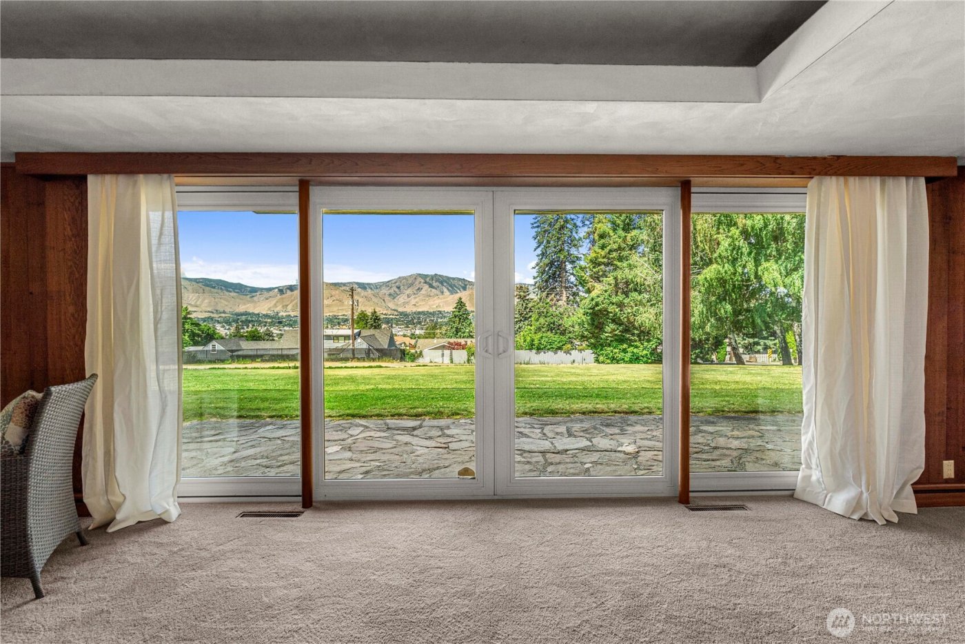 1840 Country Club Drive , East Wenatchee, WA 98802