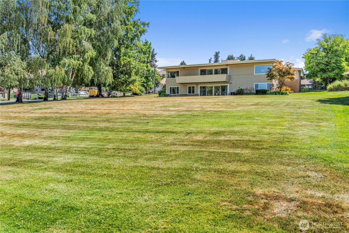 1840 Country Club Drive , East Wenatchee, WA 98802