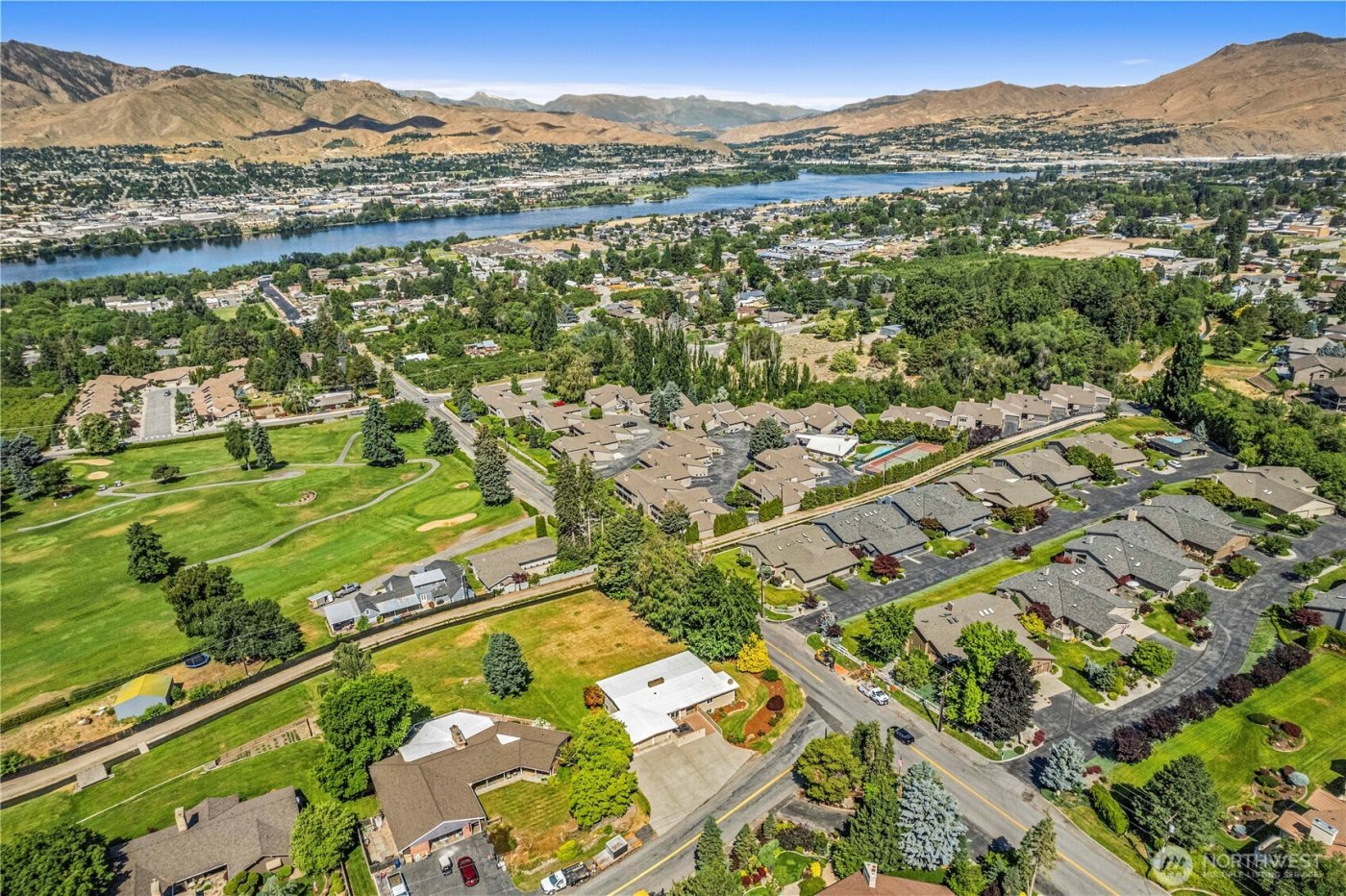 1840 Country Club Drive , East Wenatchee, WA 98802
