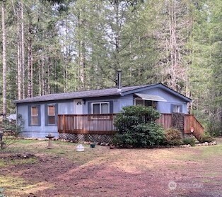531 N Mountain View Drive , Hoodsport, WA 98548
