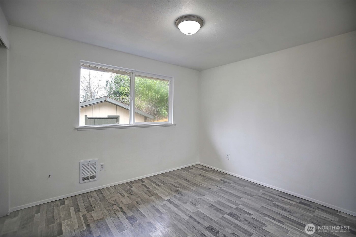 11907 47th Drive NE, Marysville, WA 98271