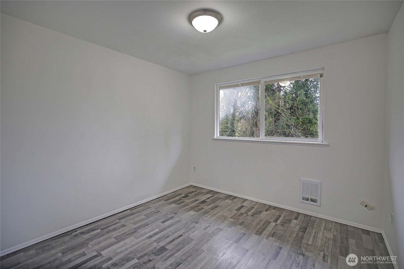 11907 47th Drive NE, Marysville, WA 98271